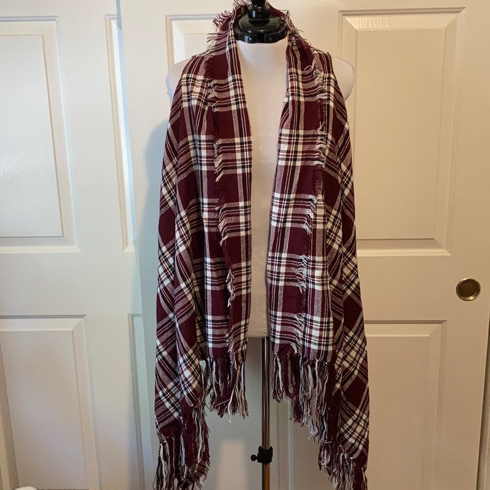 NWT Sleeveless Vest